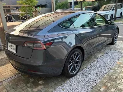 Tesla MODEL3