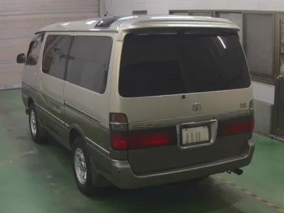 Toyota HIACE VAN