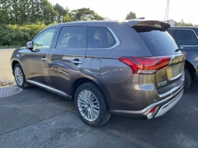 Mitsubishi OUTLANDER PHEV