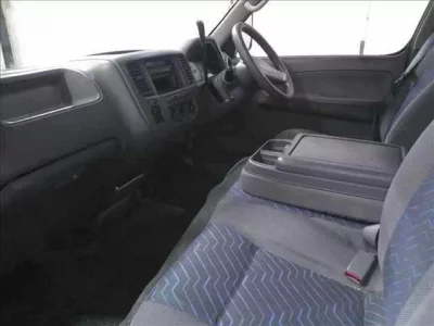 Isuzu COMO