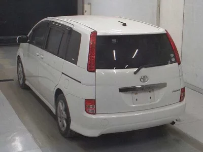 Toyota ISIS