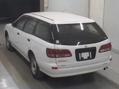 Nissan EXPERT