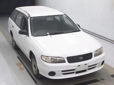 Nissan EXPERT