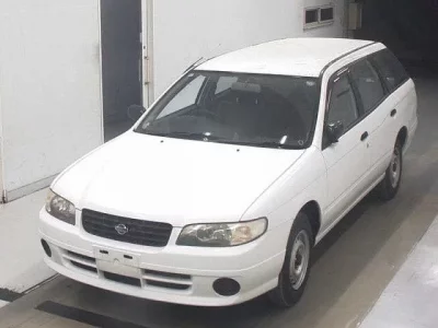 Nissan EXPERT