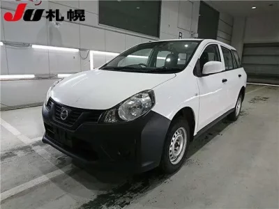 Nissan AD