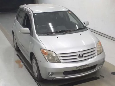 Toyota IST