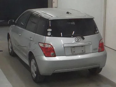 Toyota IST