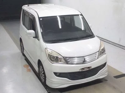 Mitsubishi DELICA D2