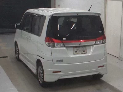 Mitsubishi DELICA D2