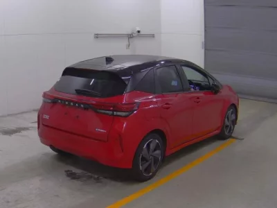 Nissan AURA