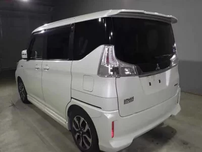 Mitsubishi DELICA D2
