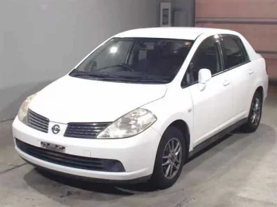 Nissan TIIDA LATIO
