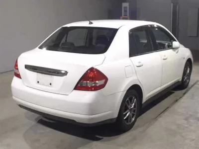 Nissan TIIDA LATIO
