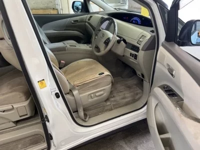 Toyota ESTIMA HYBRID
