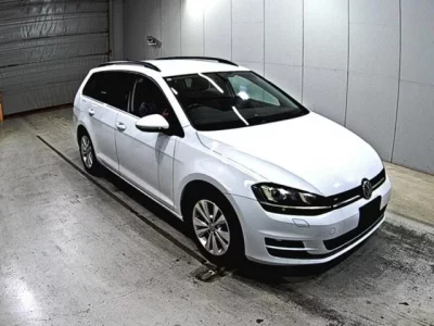 Volkswagen GOLF VARIANT