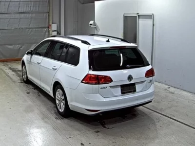 Volkswagen GOLF VARIANT