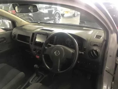 Nissan AD