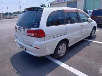 Nissan LIBERTY