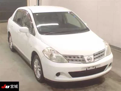 Nissan TIIDA LATIO