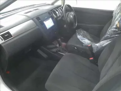 Nissan TIIDA LATIO