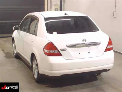 Nissan TIIDA LATIO