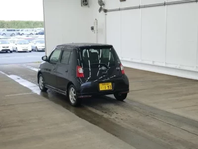 Daihatsu Esse