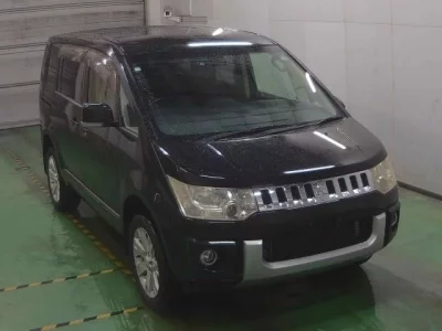 Mitsubishi DELICA D5