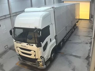 Isuzu TRUCK