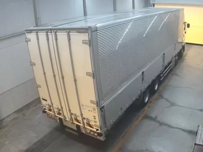 Isuzu TRUCK