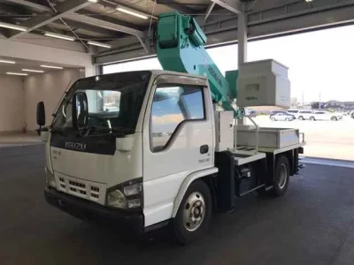 Isuzu ELF