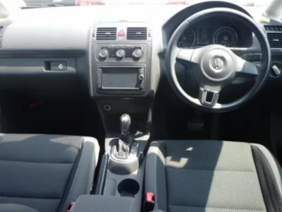 Volkswagen GOLF TOURAN