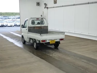Nissan CLIPPER TRUCK