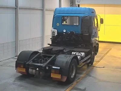 Isuzu TRUCK