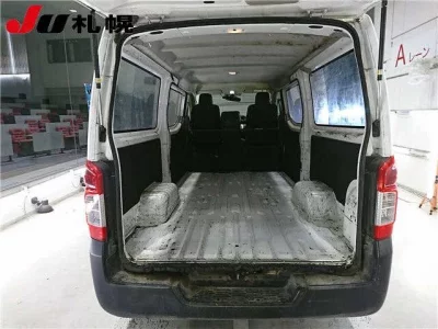 Nissan CARAVAN VAN