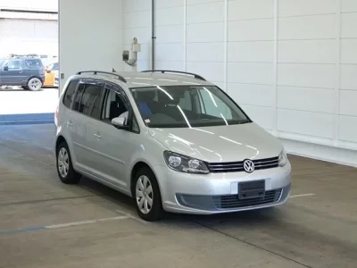 Volkswagen GOLF TOURAN