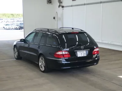 Mercedes-Benz E CLASS WAGON
