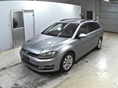Volkswagen GOLF VARIANT