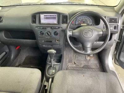 Toyota SUCCEED