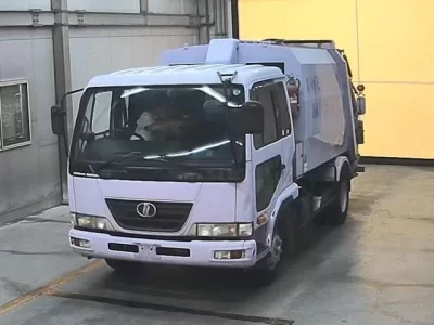 Nissan CONDOR