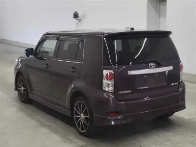 Toyota COROLLA RUMION