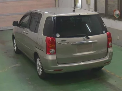 Toyota RAUM