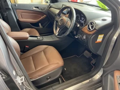 Mercedes-Benz B CLASS