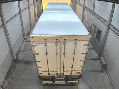 Isuzu TRUCK