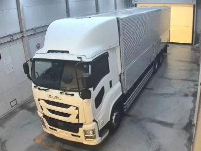 Isuzu TRUCK