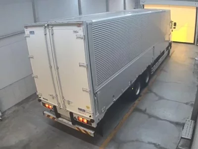 Isuzu TRUCK
