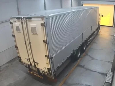 Isuzu TRUCK