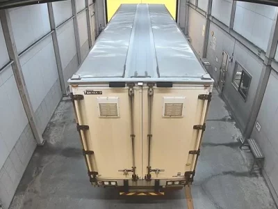 Isuzu TRUCK