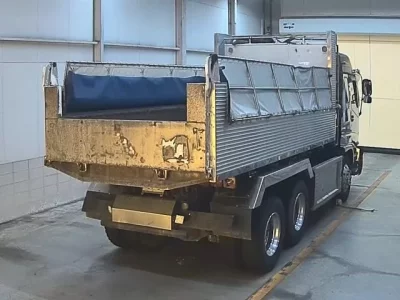 Isuzu TRUCK
