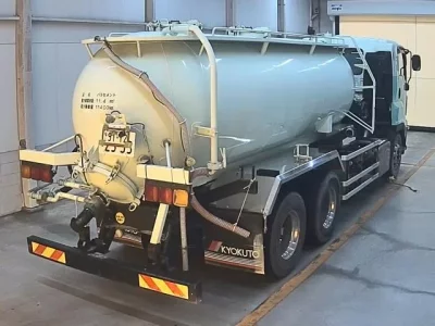 Isuzu TRUCK