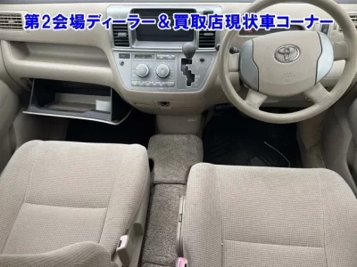 Toyota RAUM